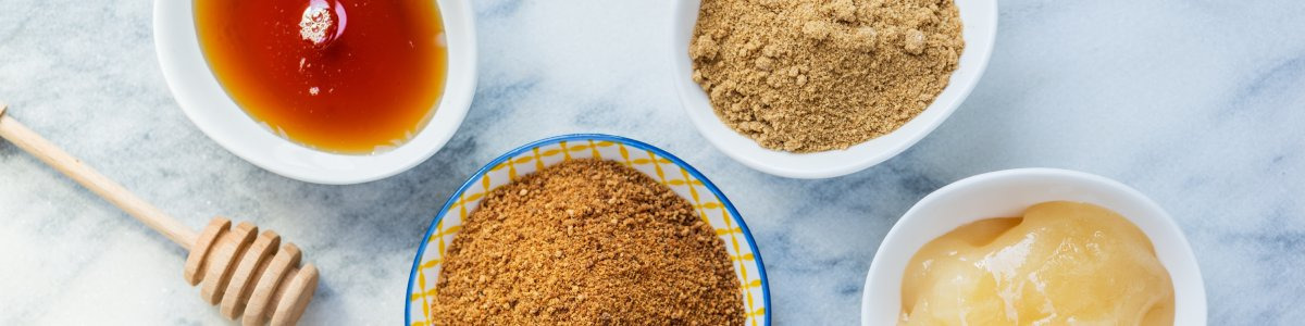 Réduire les sucres sans privation : alternatives naturelles
